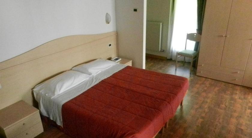 Hôtel Maffei à Pinzolo Chambre photo