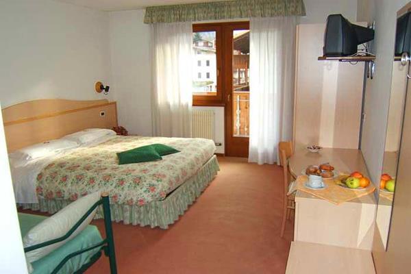 Hôtel Maffei à Pinzolo Extérieur photo